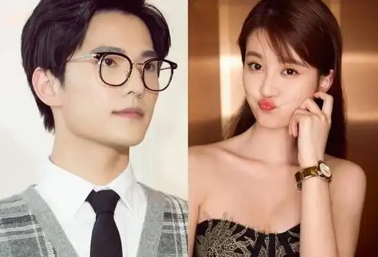 另外,杨洋和乔欣选用的那张官方宣传照,可是出自"乔欣的前助理"之手哦