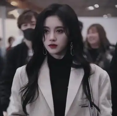 鞠婧祎图片 头像 高冷(鞠婧祎头像霸气高冷可保存到相册) - 带字情侣