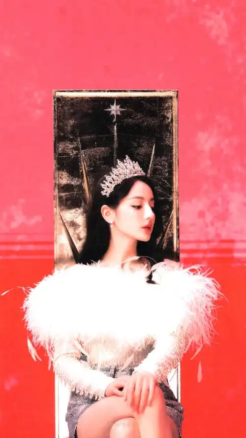 95im the top girl 迪丽热巴天生就适合戴皇冠!