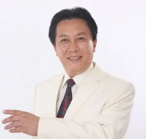 引用 男神4---唐国强(大型组图)