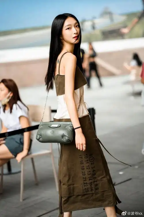 成都街拍夏日成都街头潮人