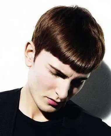 怎么剪平刘海教程 男生超短的平刘海