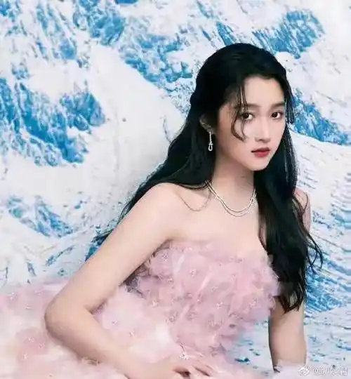 盘点八位身高超过170的女星,个个风姿绰约,高挑时尚,你喜欢谁_电视剧