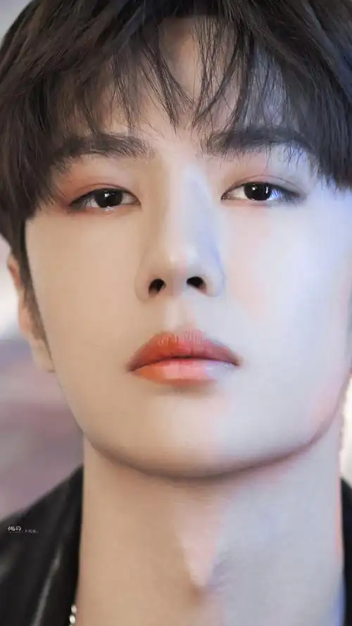 王一博抖音已发新图