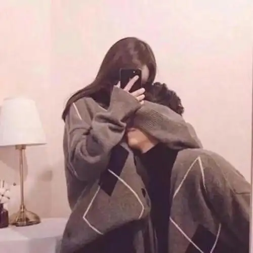 情侣头像一男一女小孩子情侣头像背面一男一女真人