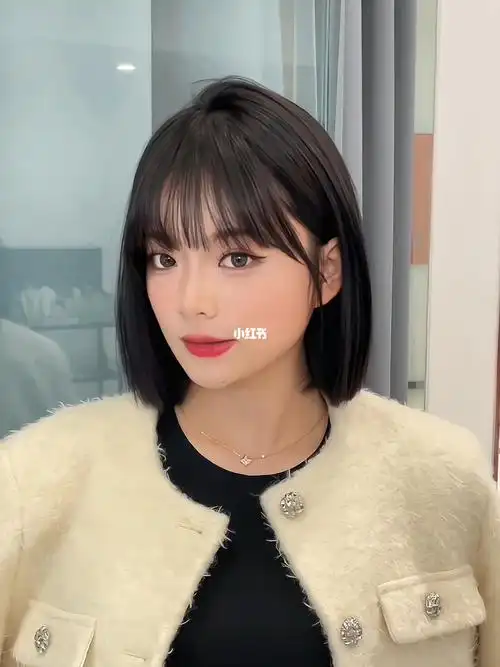 千万不能错过的一刀齐短发黑灰色