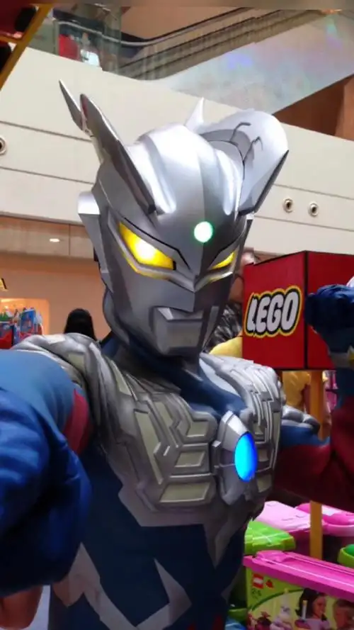 奥特曼赛罗帅气照片来了喜欢的收藏