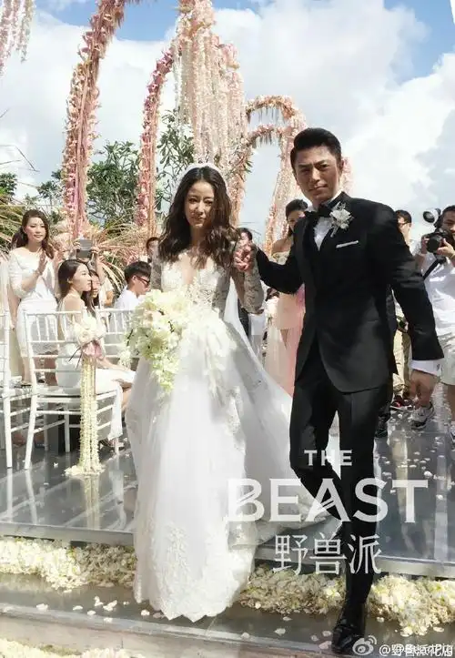 林心如你一定要幸福# 现场婚礼歌曲every. 来自dyxlovec - 微博