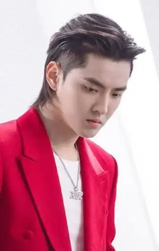 盘点吴亦凡个性另类的发型发色,颜值高造型酷,简直帅到爆炸