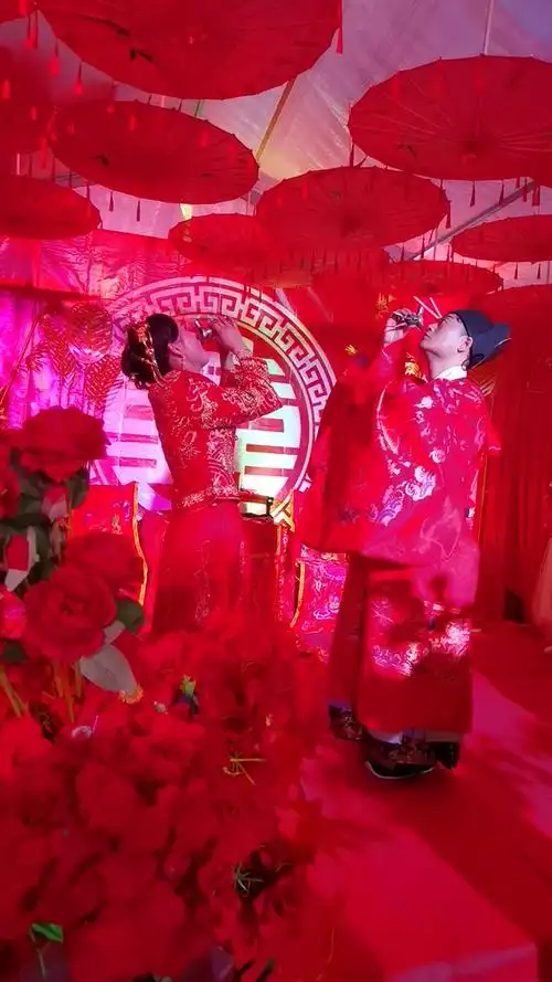 新郎陆宽新娘令狐义娟结婚典礼.