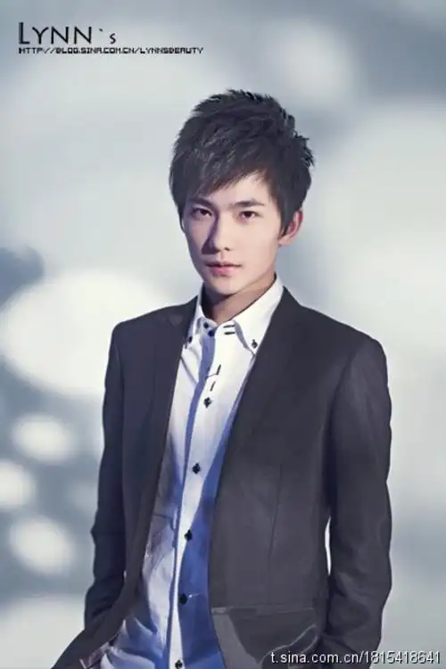 杨洋.十九岁的哥哥