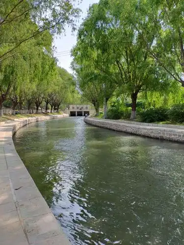 向工地铁口(卫工明渠向工北街)段景观