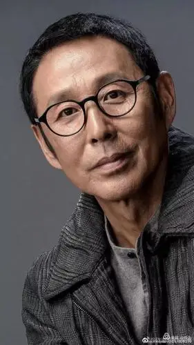 陈道明写于60岁前夕:无用方得从容.写得真好!