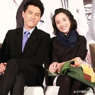 回顾靳东与离过婚的江珊同居5年为何又转身娶了二婚的李佳