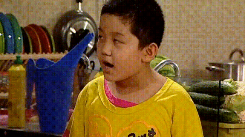 还记得家有儿女里的小雨吗他现在长这样