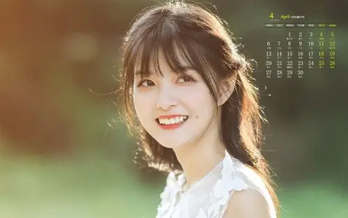 2020年4月清纯美女仙气高清日历壁纸