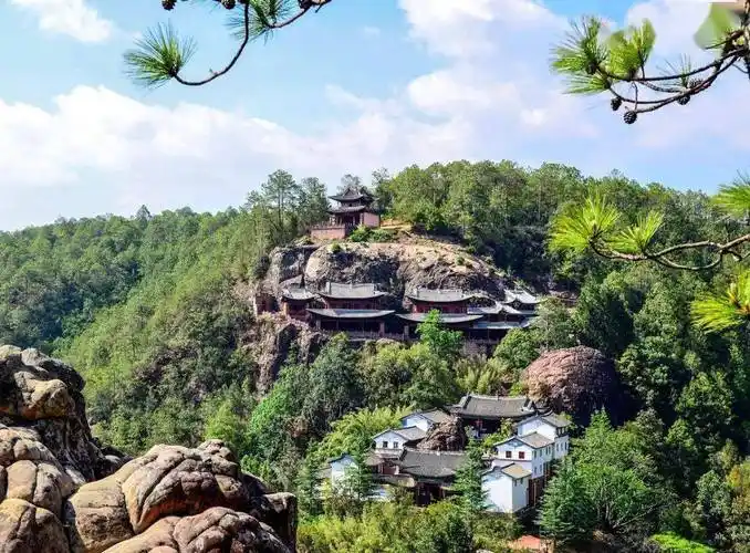 人民日报海外版点赞剑川石钟山石窟_观音_造像_大理