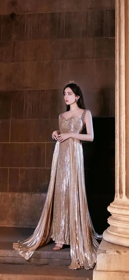 古力娜扎 高清壁纸图分享 好美好白好瘦啊 喜欢的直接收图!