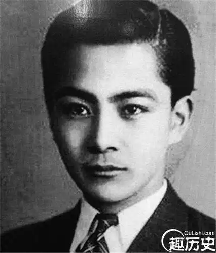 民国四大美男子,年轻时都是仪表堂堂,风度翩翩的少年.