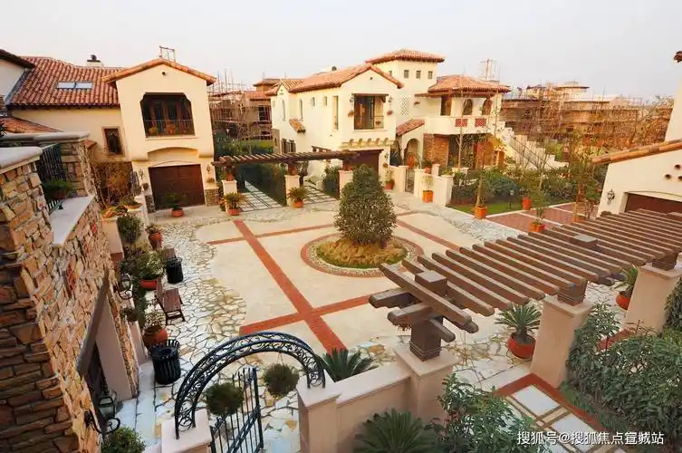 周边配套⑥ 周边商业环绕 出门即享商业配套 生活便捷⑤ 河滨公园环绕