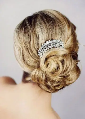 10个新娘低发髻造型散发优雅气质-婚礼时光-分享最美好的时光