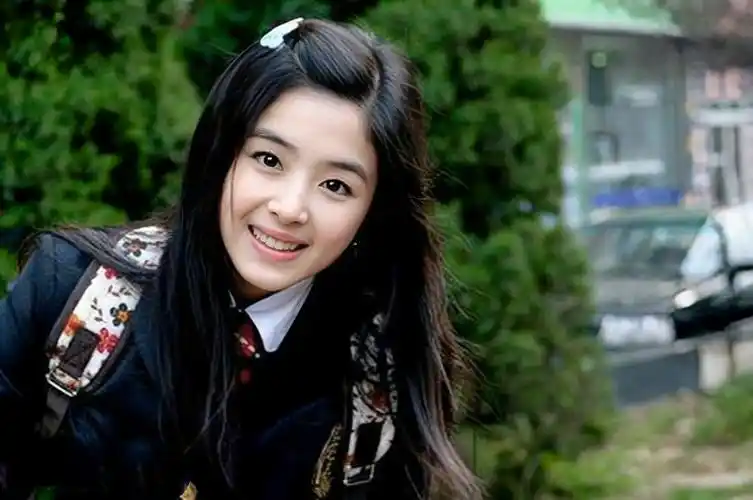 张含韵古早旧照