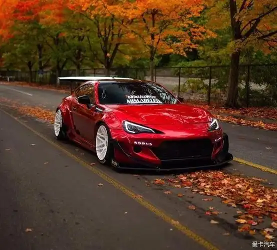丰田86论坛>toyota86改装,适合做年轻人的第一台跑车