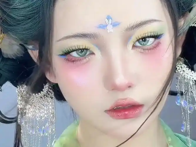 翡翠绿发古风美人 #汉服妆容