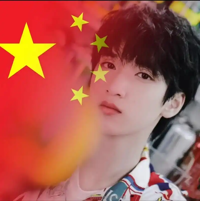 严浩翔#国庆头像  - 抖音