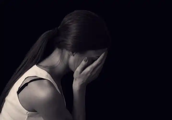 伤感美女素材-伤感美女图片-伤感美女素材图片下载-觅知网