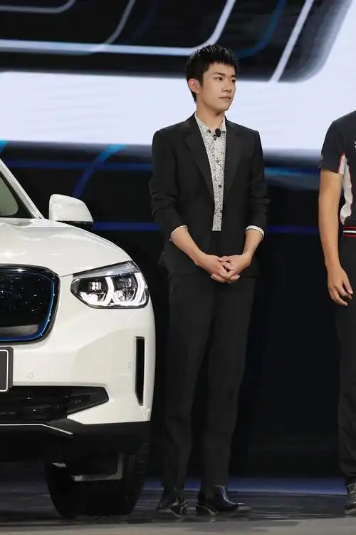 易烊千玺bmw宝马新生代代言人