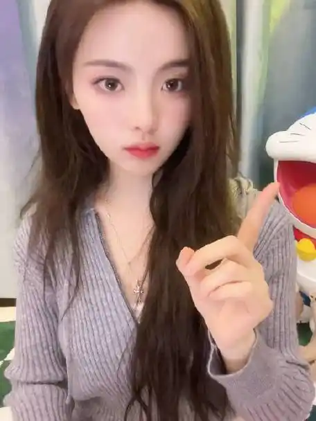 杨超越超话  回顾新粉宝宝没看过系列  没人不爱杨超越拍的小系列,我