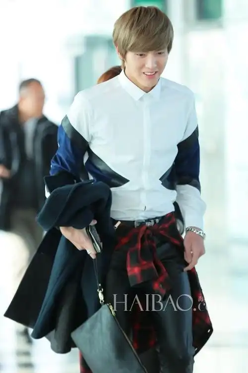 吴亦凡2014年1月18日机场街拍