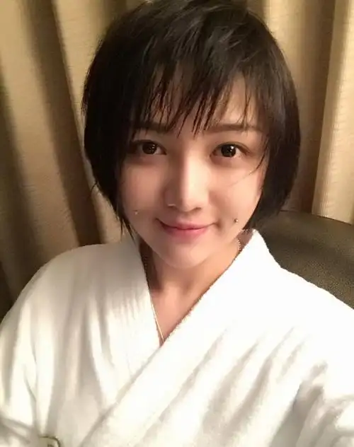 因为我们是世界的兄弟!