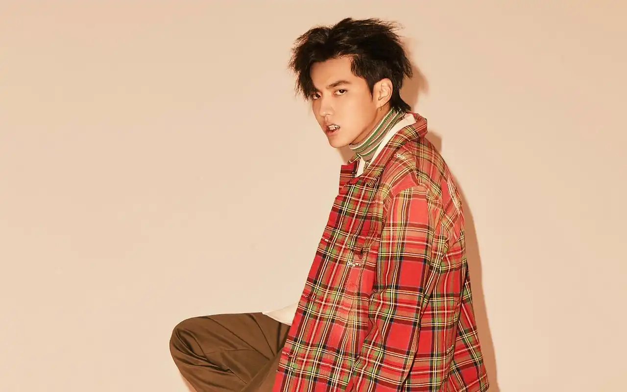 吴亦凡新专辑海报帅气图片壁纸