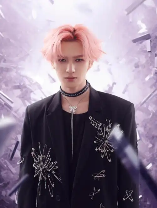 朱正廷超话·#元素之城·维度之唱演唱会#解锁全新舞台,探索音乐宇宙.