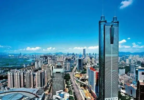 中国"争议"最大的三大高楼,既壮观又奢侈,重庆的那座倍受关注