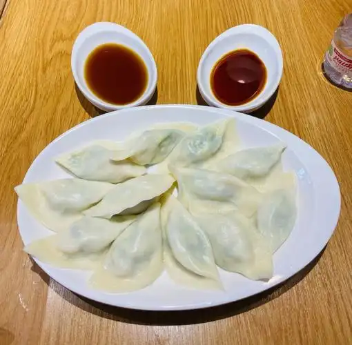 就是韭菜鸡蛋白虾仁饺子也就那样吧亮点是喜家德的醋,还是一如既往的