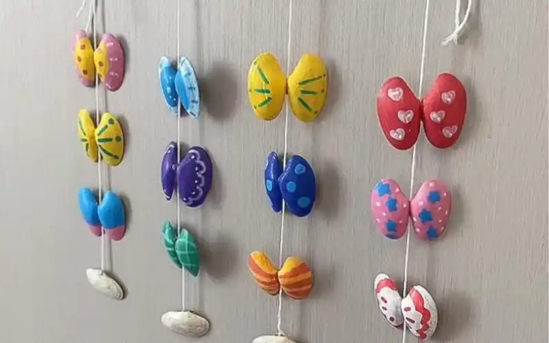 花甲绘画好看的贝壳画,还能当风铃,快试试吧#废物利用 #儿童创意手工