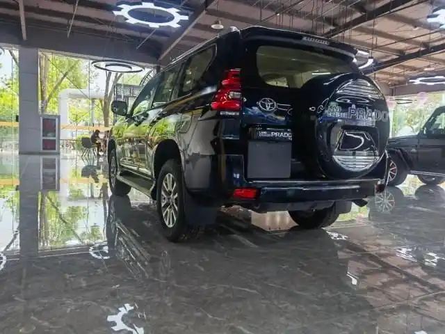 21款丰田霸道港口现车随提手续齐全