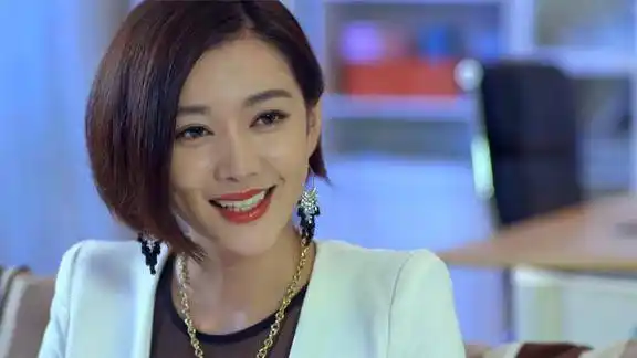 爱的阶梯罗珊怀孕想拿走楚董所有财产谁知孩子却不是他的