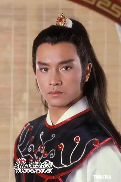 图文:张国荣50冥寿--古装扮像