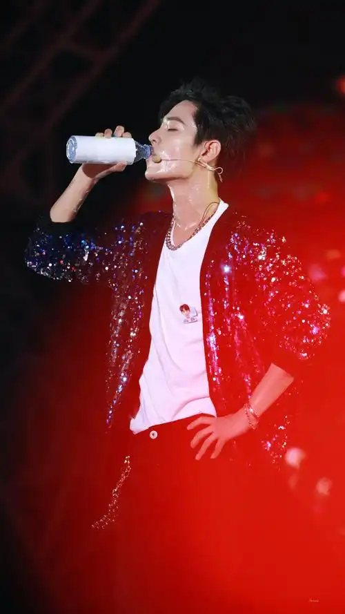 181201 x玖少年团深圳演唱会 肖战