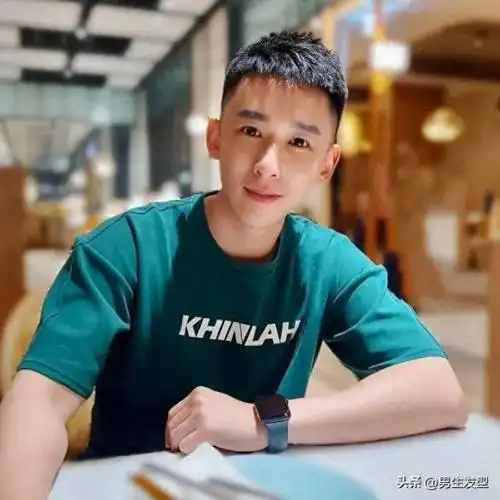 身高170cm左右的男生,剪这3款发型很适合,显高又帅气