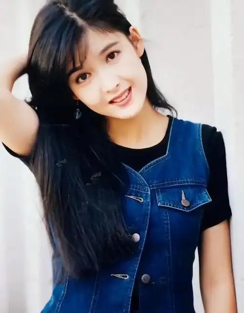 周慧敏个人资料