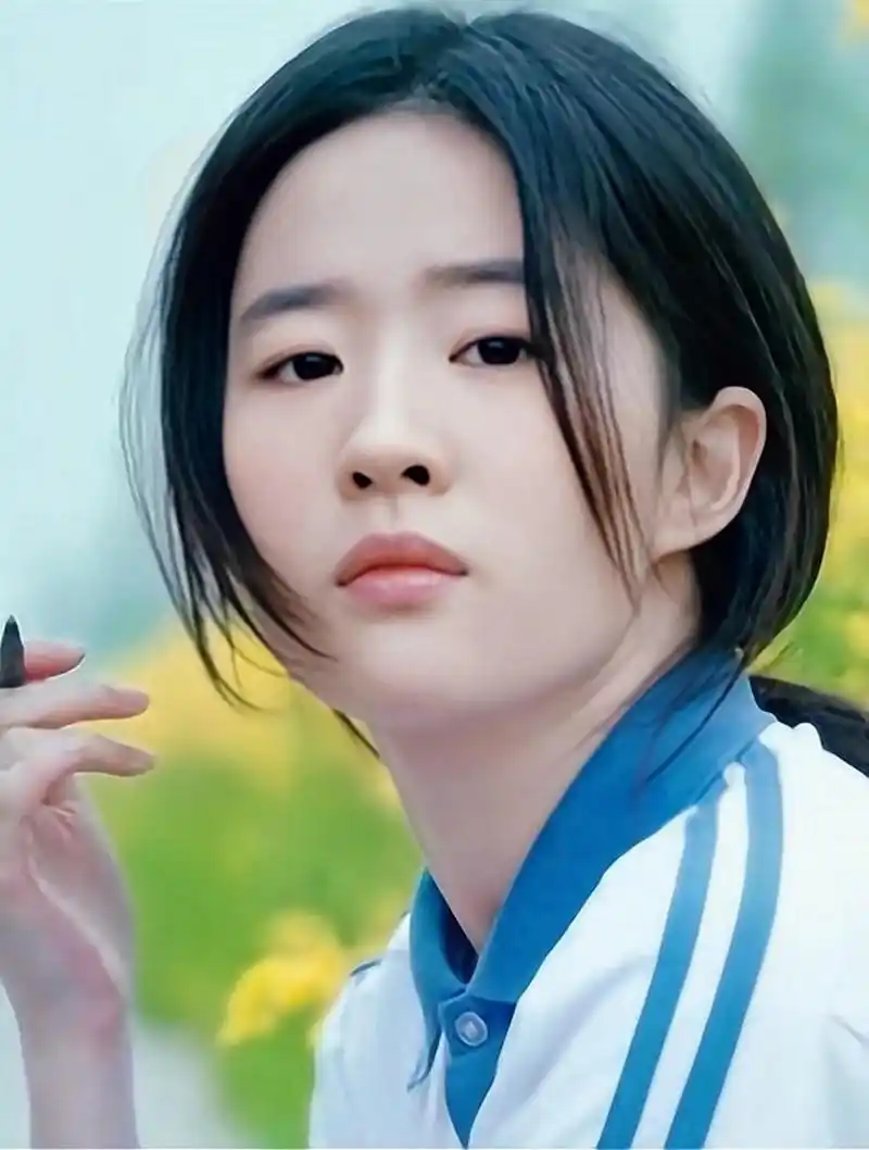 她演这部校园电影的时候已经29了[笑哭]#刘亦菲# #神仙颜值# #致青春
