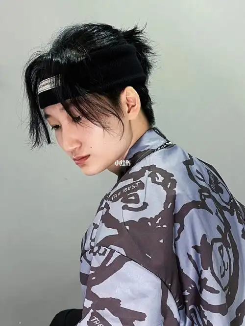 如何从甜妹子变成你心中的屋顶工#1992轻奢发型设计  #中性风