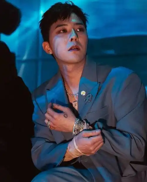 能不能分享一张权志龙xi击中您的照片?