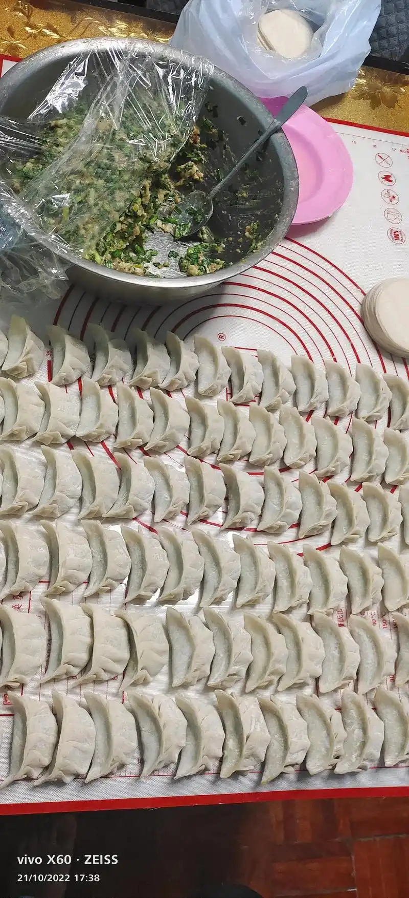 手工饺子 努力的包吧!愛吃面食的家庭 - 抖音