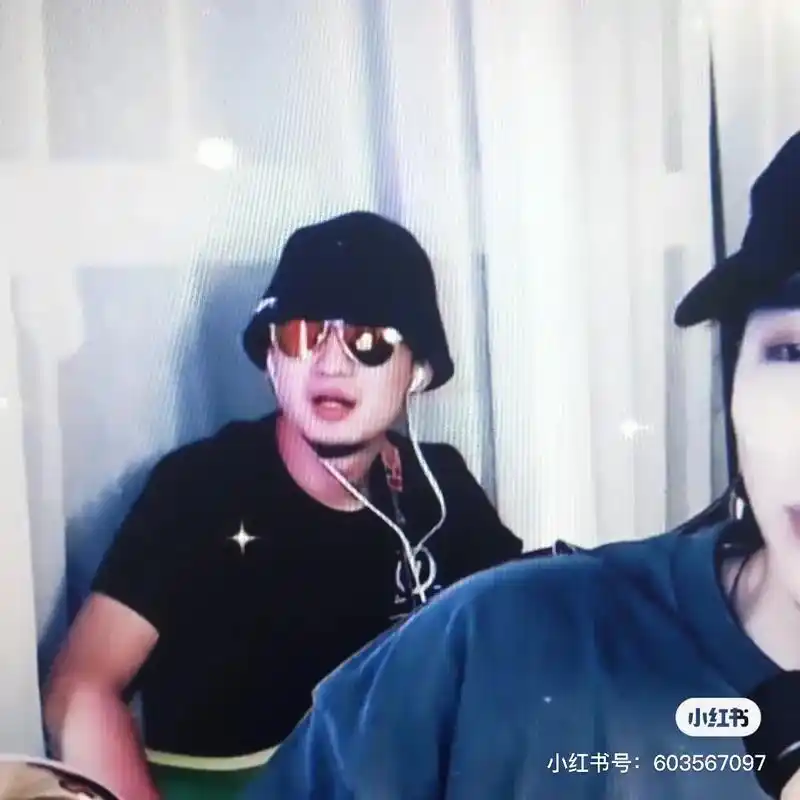 摩登兄弟 #吉他92 #摩登兄弟阿卓 #摩登兄弟阿卓生日快 - 抖音